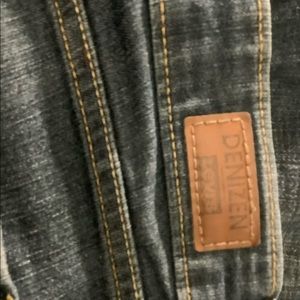 Denizen Levi’s size 12